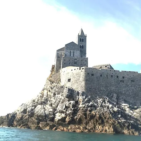 Casa Vacanze Buddy La Tua Base Per Visitare Il Mare Delle Cinque Terre * 斯培西亚