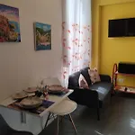 Casa Vacanze Buddy La Tua Base Per Visitare Il Mare Delle Cinque Terre Apartment *