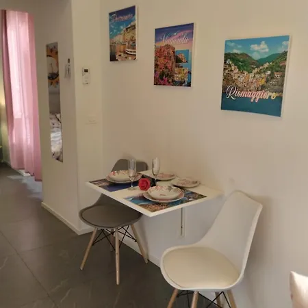 Casa Vacanze Buddy La Tua Base Per Visitare Il Mare Delle Cinque Terre Apartament *