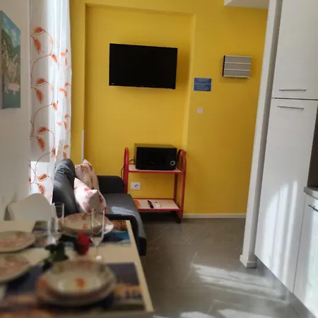 Casa Vacanze Buddy La Tua Base Per Visitare Il Mare Delle Cinque Terre Apartament La Spezia