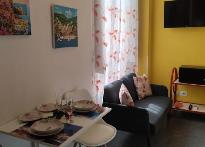 Casa Vacanze Buddy La Tua Base Per Visitare Il Mare Delle Cinque Terre アパート *